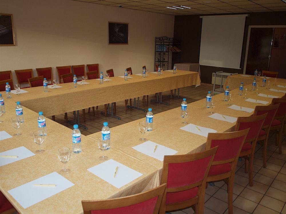 סן-סטורנה Brit Hotel Les Evens מראה חיצוני תמונה