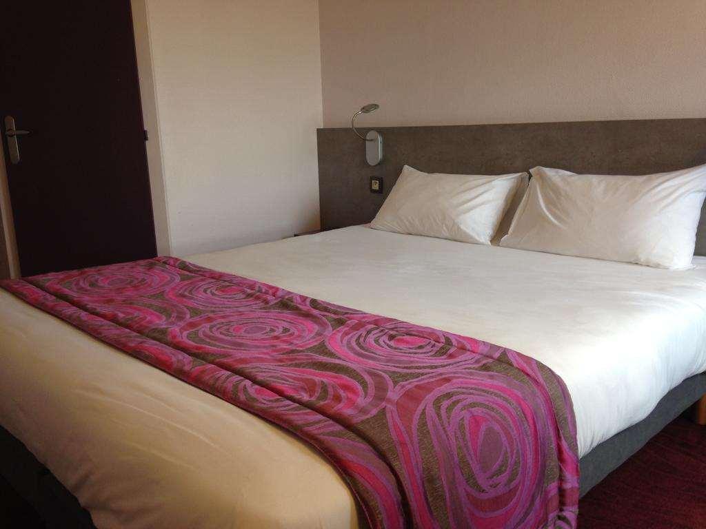 סן-סטורנה Brit Hotel Les Evens חדר תמונה