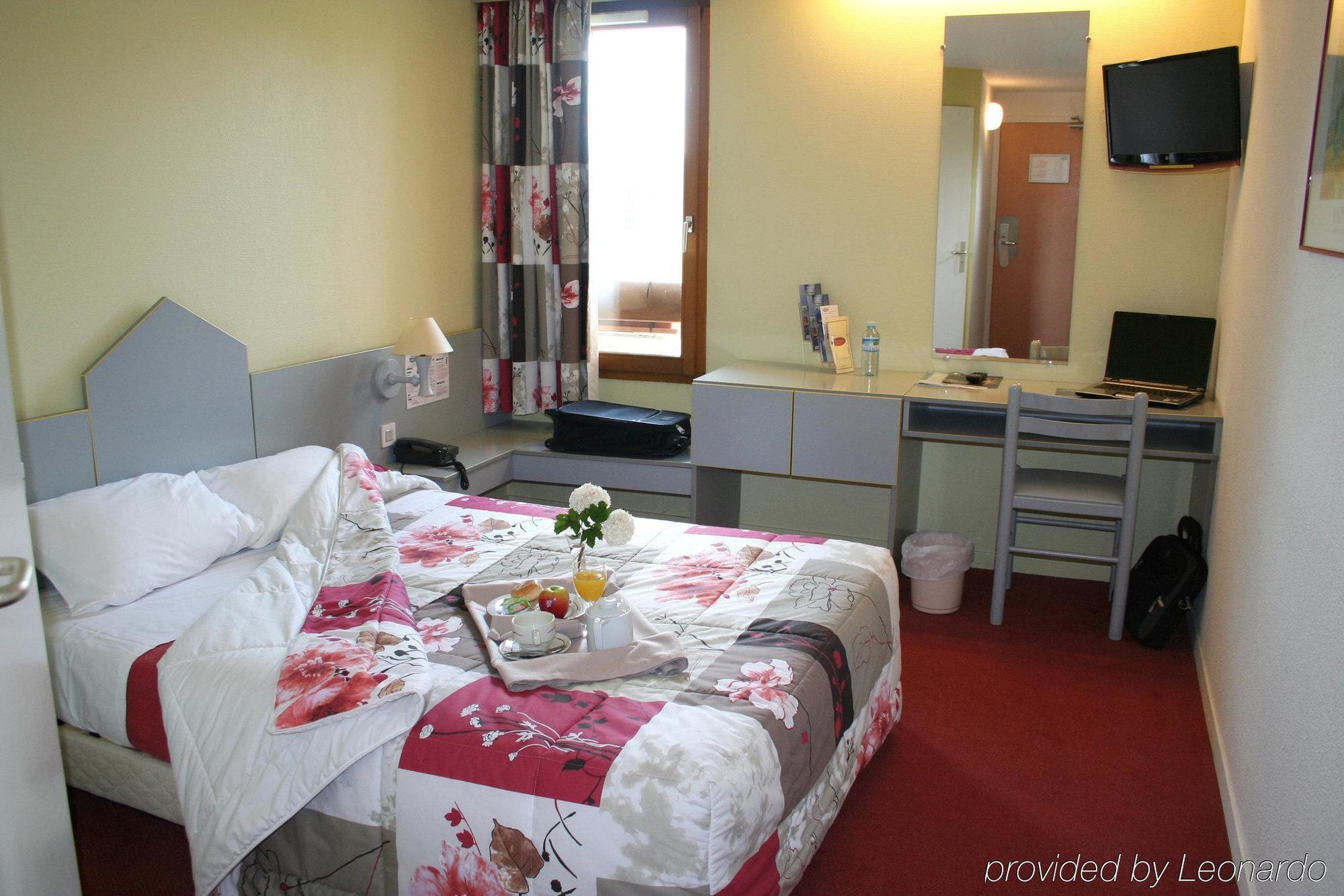 סן-סטורנה Brit Hotel Les Evens חדר תמונה